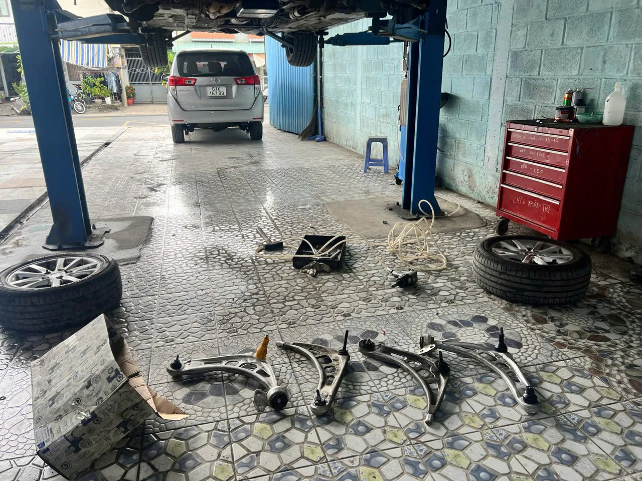 5 Bí Quyết Giúp Xe Vận Hành Mượt Mà Trong Mùa Mưa – Bảo Vệ Động Cơ Hiệu Quả Như Xe Mới